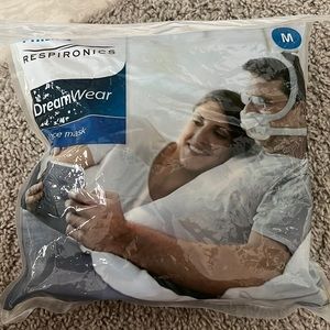 Brand new never been opened cpap mask